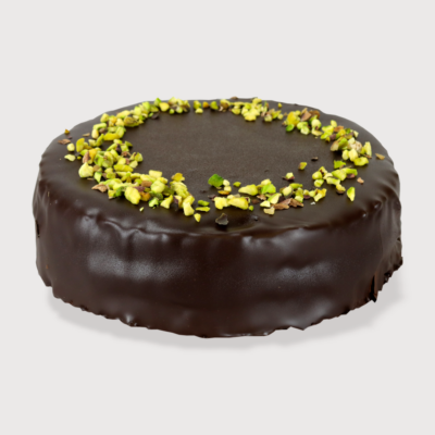 Trata bombon de chocolate rellena de bizcocho de chocolate y crema de pistacho